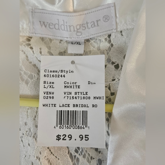 Weddingstar Robe - Picture 2 of 4